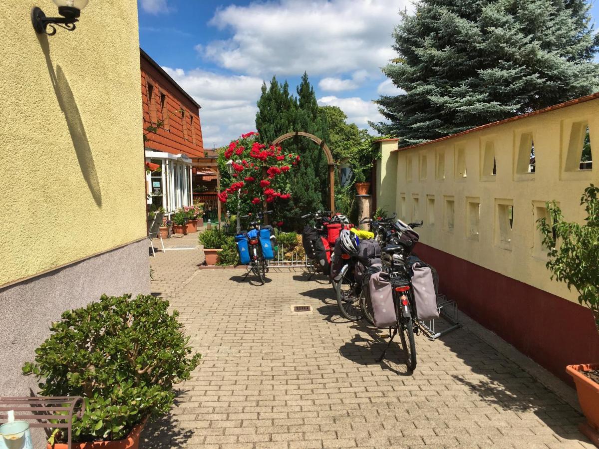 Pension Luisenhof Тангермюнде Экстерьер фото
